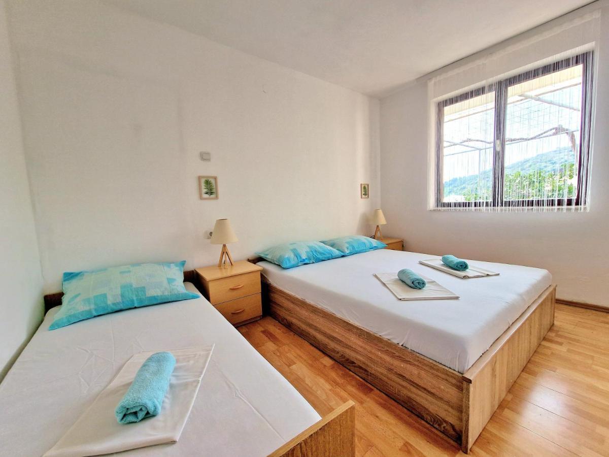 Apartments By The Sea Podaca, Makarska - 6874 Eksteriør billede